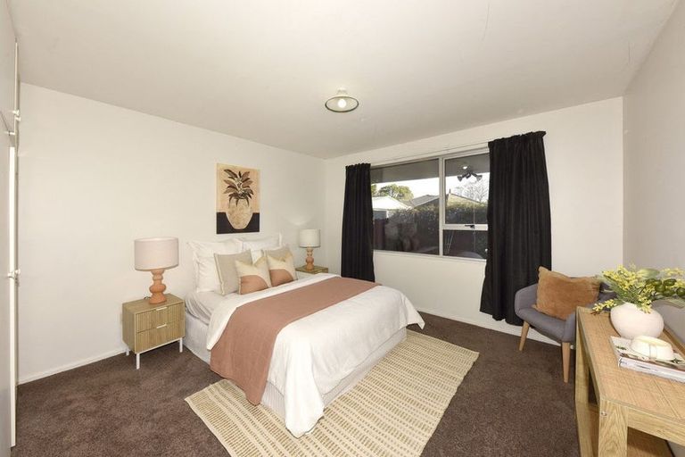 Photo of property in 2/36 Compton Street, Woolston, Christchurch, 8062
