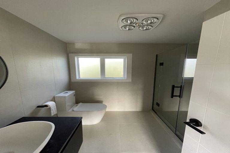 Photo of property in 11 Henry Blyth Lane, Greenhithe, Auckland, 0632