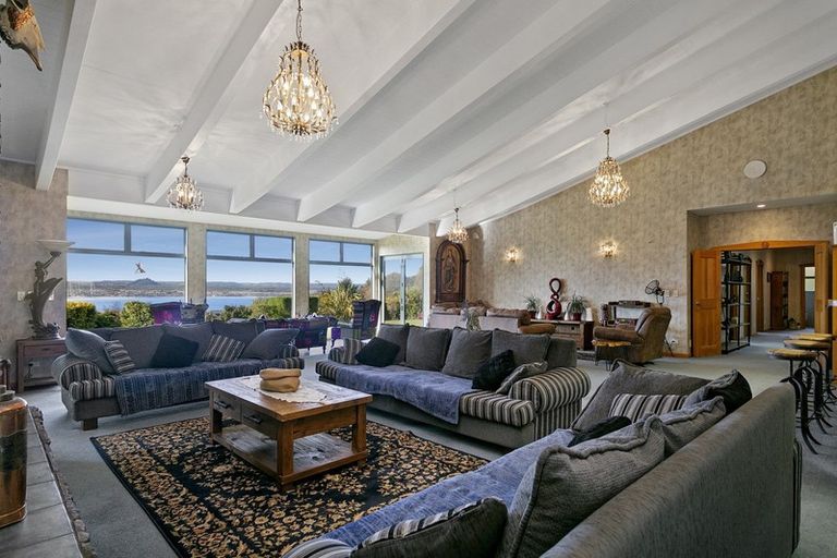 Photo of property in 35 Te Moenga Park, Acacia Bay, Taupo, 3330