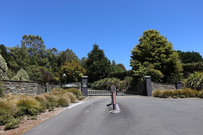 Photo of property in 6 Grandview Lane, Acacia Bay, 3385