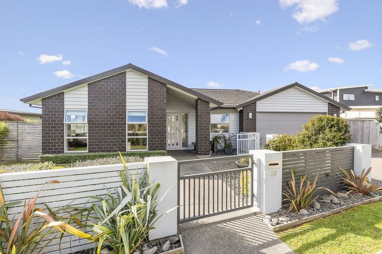 Photo of property in 39 Kotuku Drive, Paraparaumu Beach, Paraparaumu, 5032