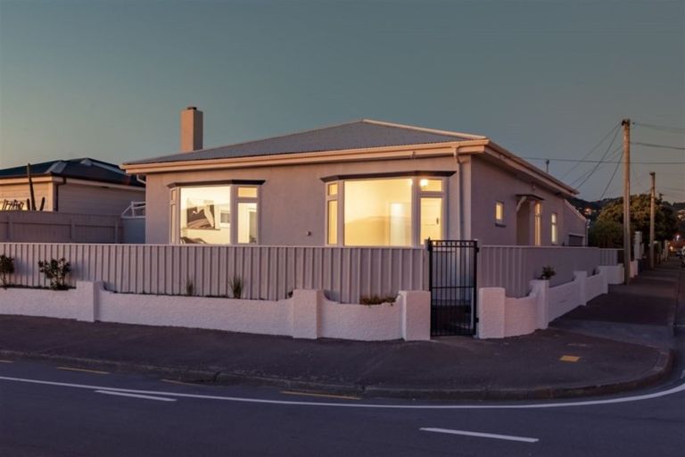Photo of property in 155 The Esplanade, Petone, Lower Hutt, 5012