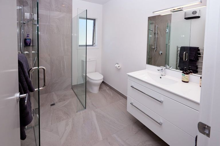 Photo of property in 3 Edgewood Place, Wanaka, 9305