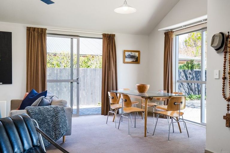 Photo of property in 40 Sylvan Street, Lake Hayes, Queenstown, 9304