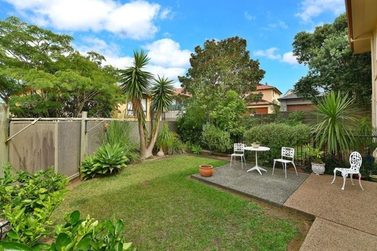 Photo of property in 44 Trimaran Drive, Gulf Harbour, Whangaparaoa, 0930