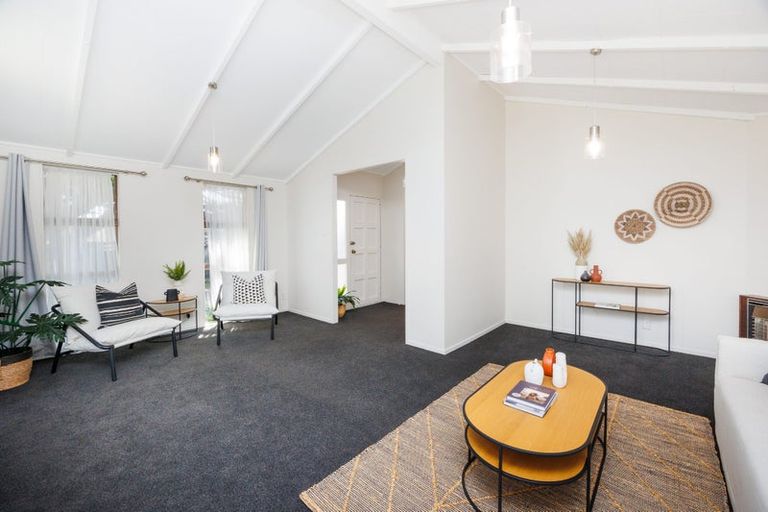 Photo of property in 3 Escort Grove, Awapuni, Palmerston North, 4412