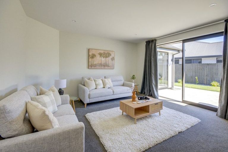 Photo of property in 23 Mcquillan Avenue, Woodend, 7610