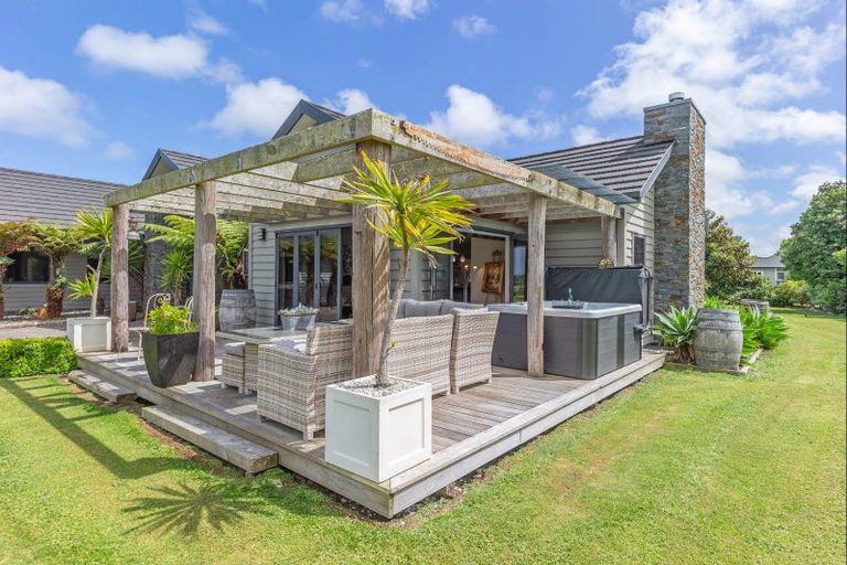 Photo of property in 36 Saint Laurent Way, Ohau, Levin, 5570