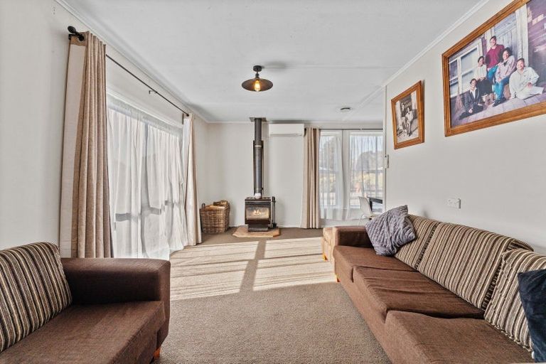 Photo of property in 218 Te Rangitautahanga Road, Turangi, 3334