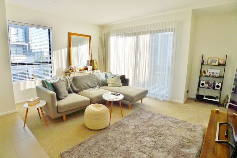 Photo of property in 51 Rangihina Road, Hobsonville, Auckland, 0616