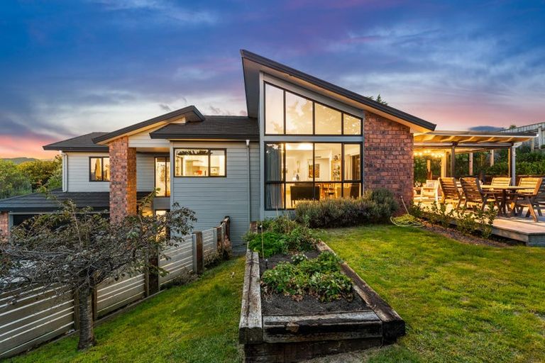 Photo of property in 41 Quadrant Heights, Paraparaumu, 5032