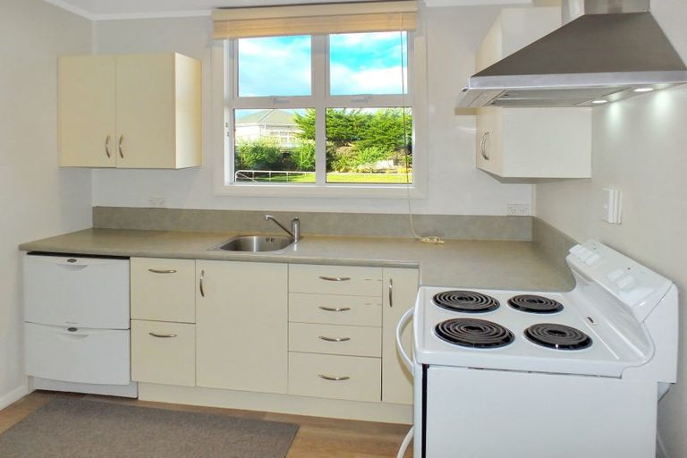 Photo of property in 27 Roore Street, Foxton Beach, Foxton, 4815