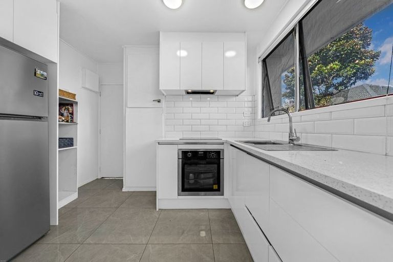 Photo of property in 2/26 Airfield Road, Takanini, 2112