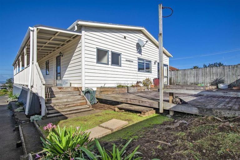Photo of property in 12 Wakelin Street, Te Kamo, Whangarei, 0112