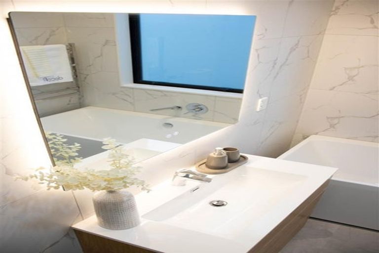 Photo of property in 16 Taiororua Avenue, Massey, Auckland, 0614