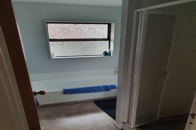 Photo of property in 52 Fovant Street, Russley, Christchurch, 8042