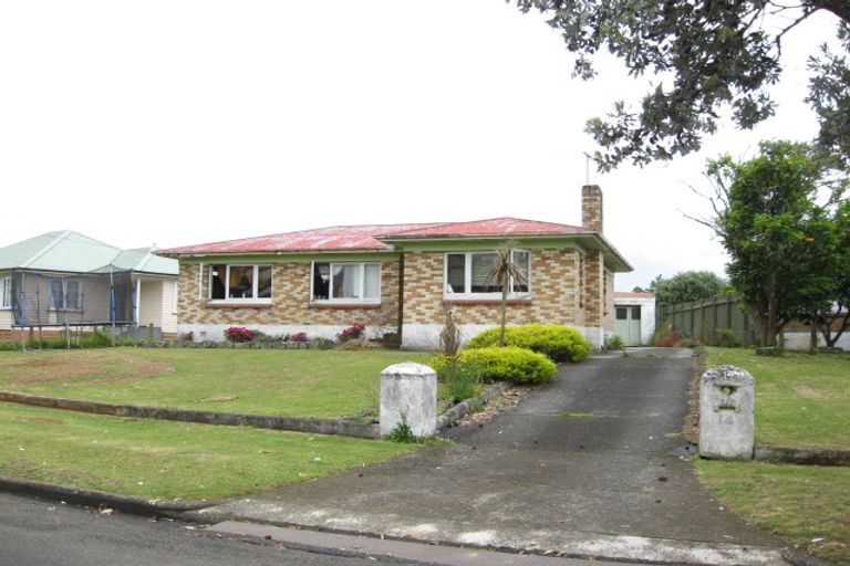 Photo of property in 14 Freyberg Crescent, Pukekohe, 2120