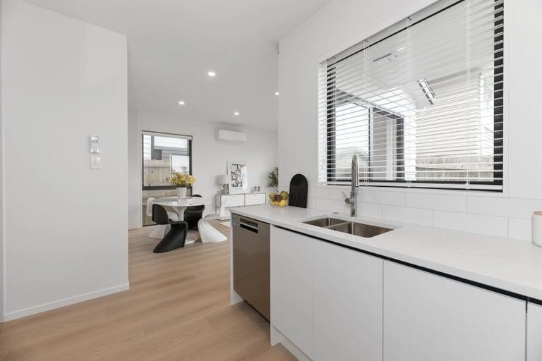 Photo of property in 86d Harrington Road, Henderson, Auckland, 0610