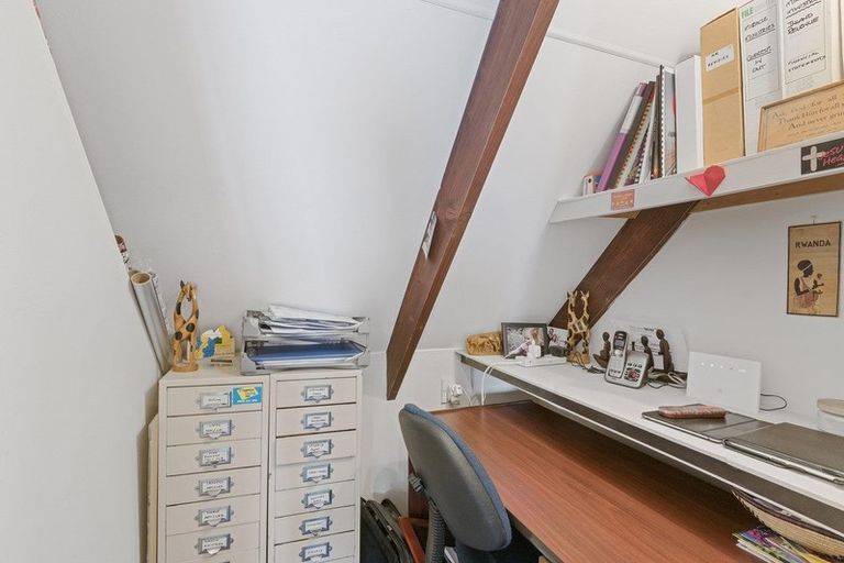 Photo of property in 118a Halswell Junction Road, Halswell, Christchurch, 8025