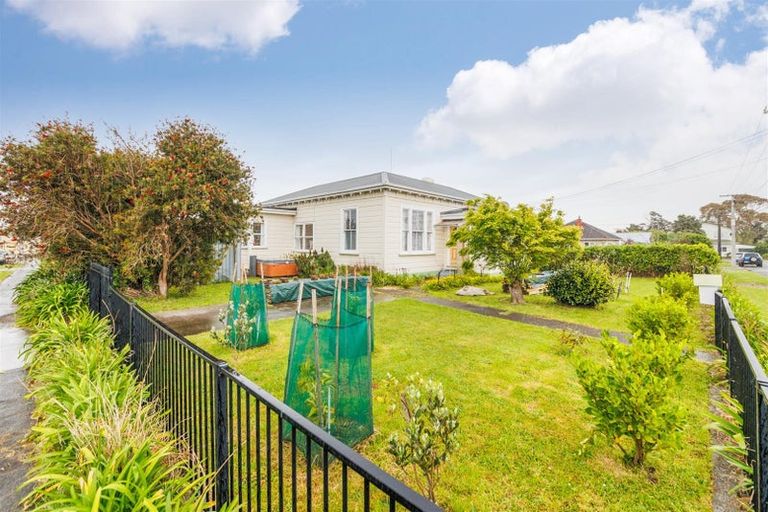 Photo of property in 41 Stewart Street, Marton, 4710