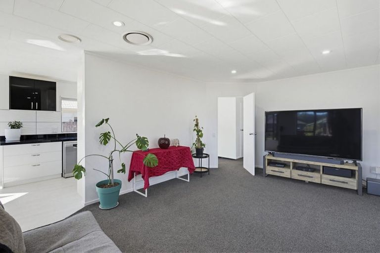 Photo of property in 108 Makarini Street, Paraparaumu, 5032