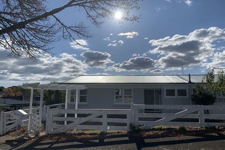 Photo of property in 9 Sutton Crescent, Hillcrest, Hamilton, 3216