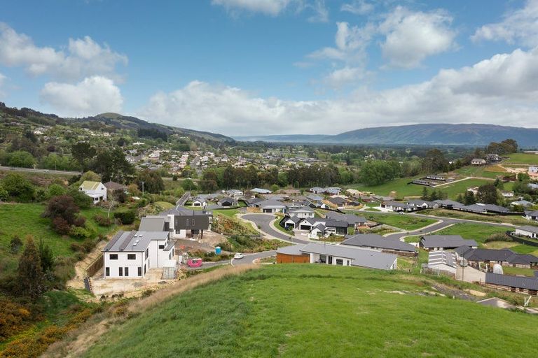 Photo of property in 10 Carnea Heights, Mosgiel, 9024