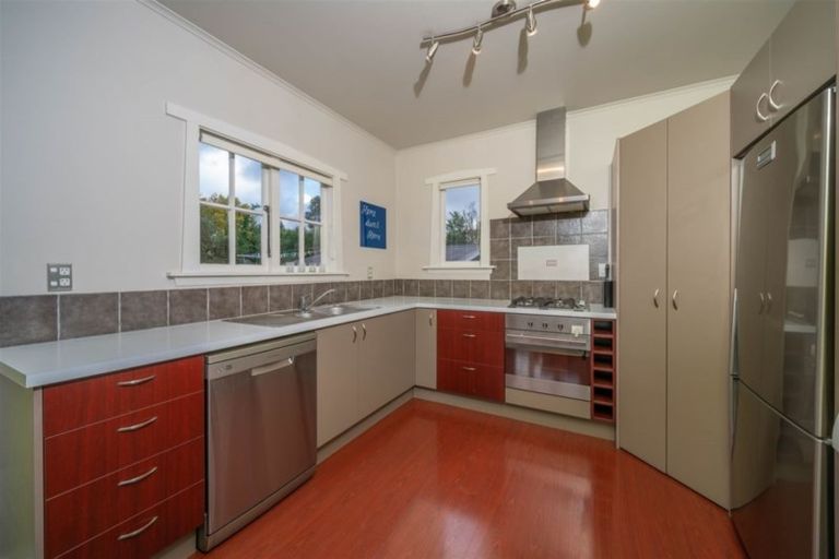 Photo of property in 15 Aorangi Road, Bryndwr, Christchurch, 8053