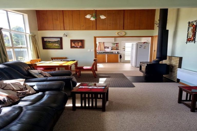 Photo of property in 6 Hampden Street, Murchison, 7007