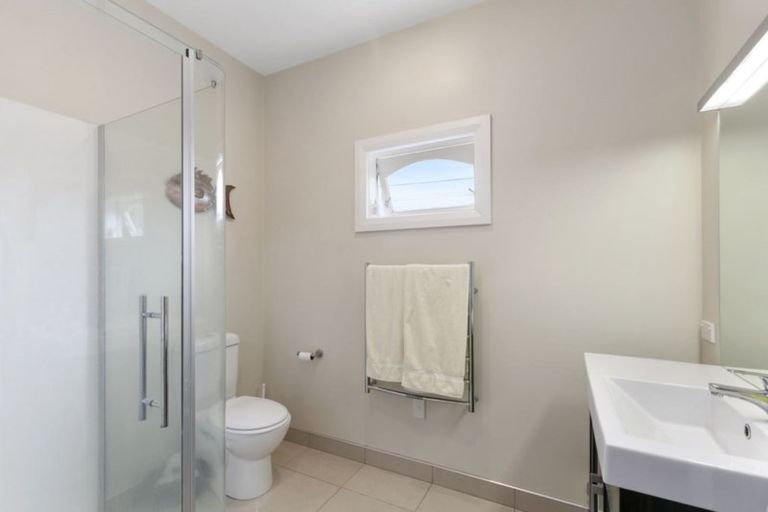 Photo of property in 60 Parkvale Road, Karori, Wellington, 6012