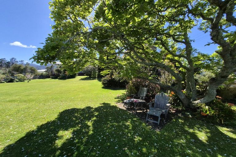 Photo of property in 85 Watt Street, Coromandel, 3506