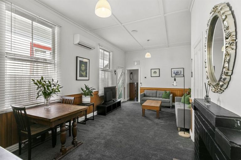 Photo of property in 11 Royal Street, Berhampore, Wellington, 6023