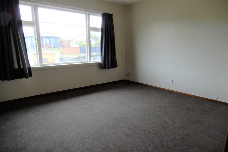 Photo of property in 120 Bowhill Road, New Brighton, Christchurch, 8083