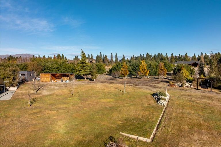 Photo of property in 16 Matukituki Crescent, Twizel, 7901