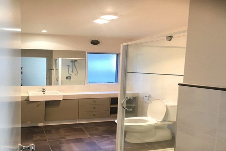 Photo of property in 14 Amaretto Avenue, Flat Bush, Auckland, 2019