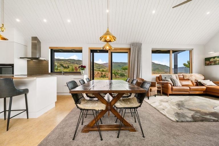 Photo of property in 112 Hall Road, Bannockburn, Cromwell, 9384