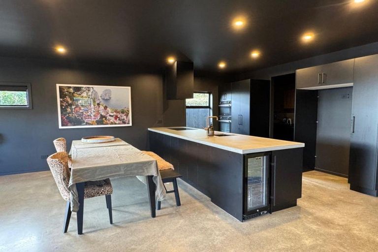 Photo of property in 12a Saint Hill Lane, Havelock North, 4130