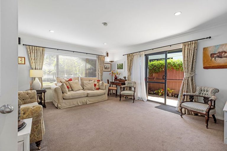 Photo of property in 7 Piha Close, Papamoa Beach, Papamoa, 3118