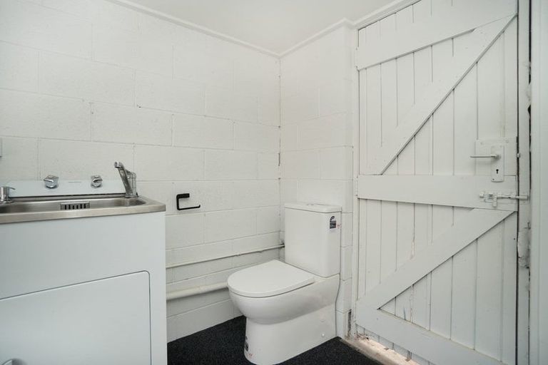 Photo of property in 41 Manuka Street, Hokowhitu, Palmerston North, 4410