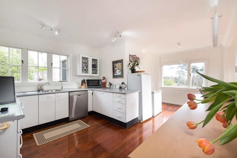 Photo of property in 451 Ararimu Valley Road, Helensville, Waimauku, 0882