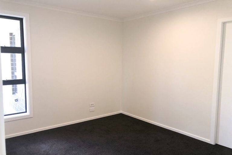 Photo of property in 8 Tapuhikura Street, Waikanae, 5036