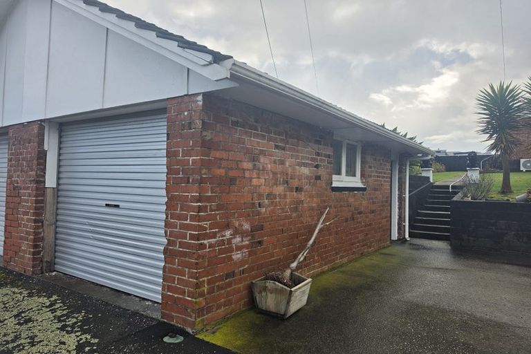 Photo of property in 180 Puriri Street, Castlecliff, Whanganui, 4501