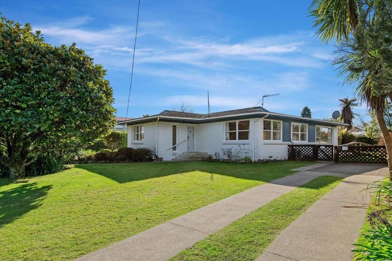 Photo of property in 14 Darroch Street, Fairy Springs, Rotorua, 3015