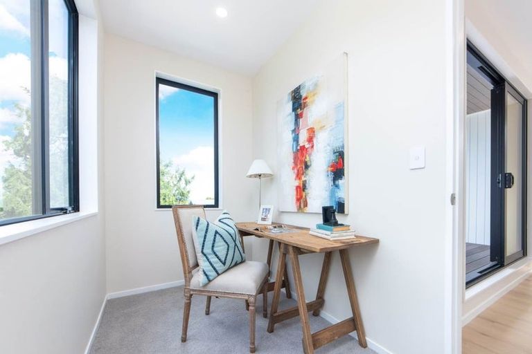 Photo of property in 283a Bucklands Beach Road, Bucklands Beach, Auckland, 2012