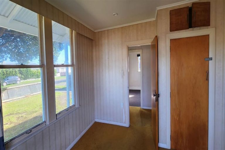 Photo of property in 21 Tongariro Street, Castlecliff, Whanganui, 4501