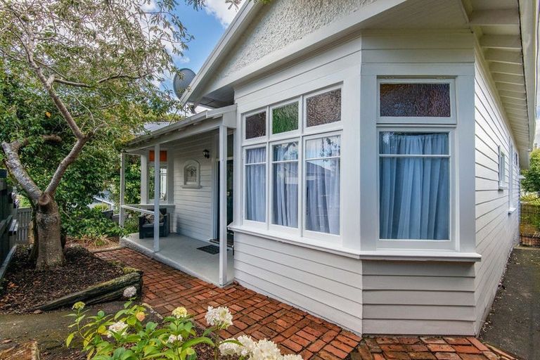 Photo of property in 14 Mataora Road, Kenmure, Dunedin, 9011
