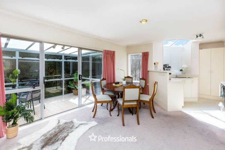 Photo of property in 1/4 Comeskey Grove, Elderslea, Upper Hutt, 5018
