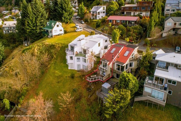 Photo of property in 7b Von Place, Fernhill, Queenstown, 9300