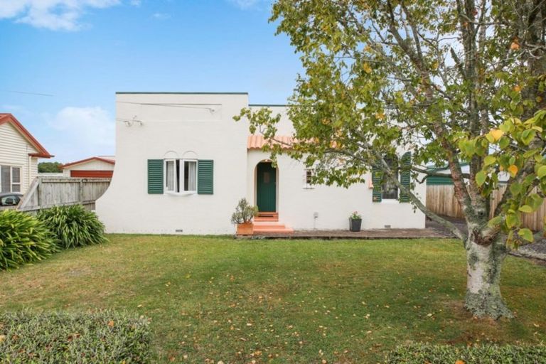 Photo of property in 15 Bell Street, Hamilton East, Hamilton, 3216