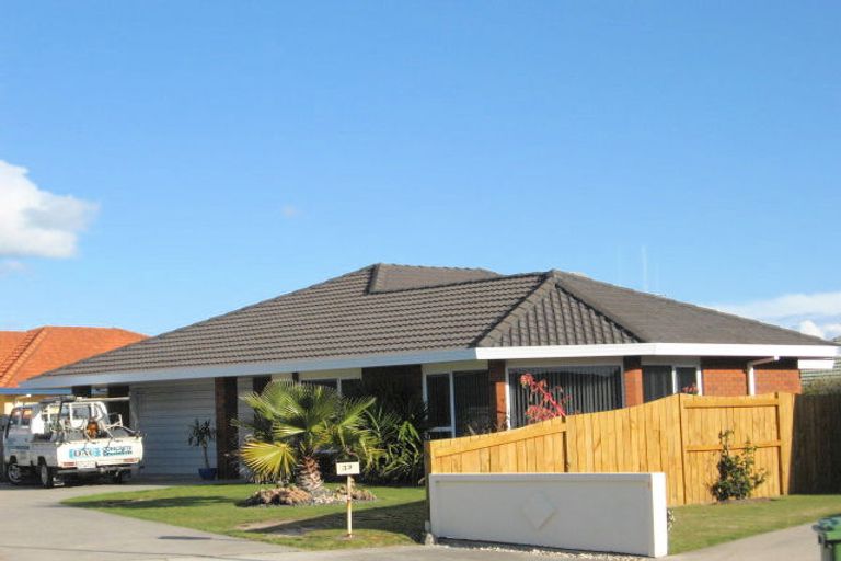 Photo of property in 39 Beachlands Place, Papamoa Beach, Papamoa, 3118